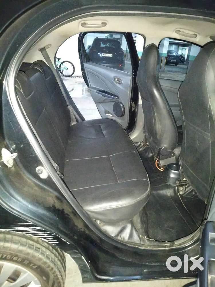 Toyota Etios Liva Petrol 2012