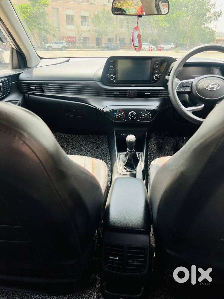 Hyundai I20 Sportz 1.2 Mt Dual Tone, 2021, Petrol