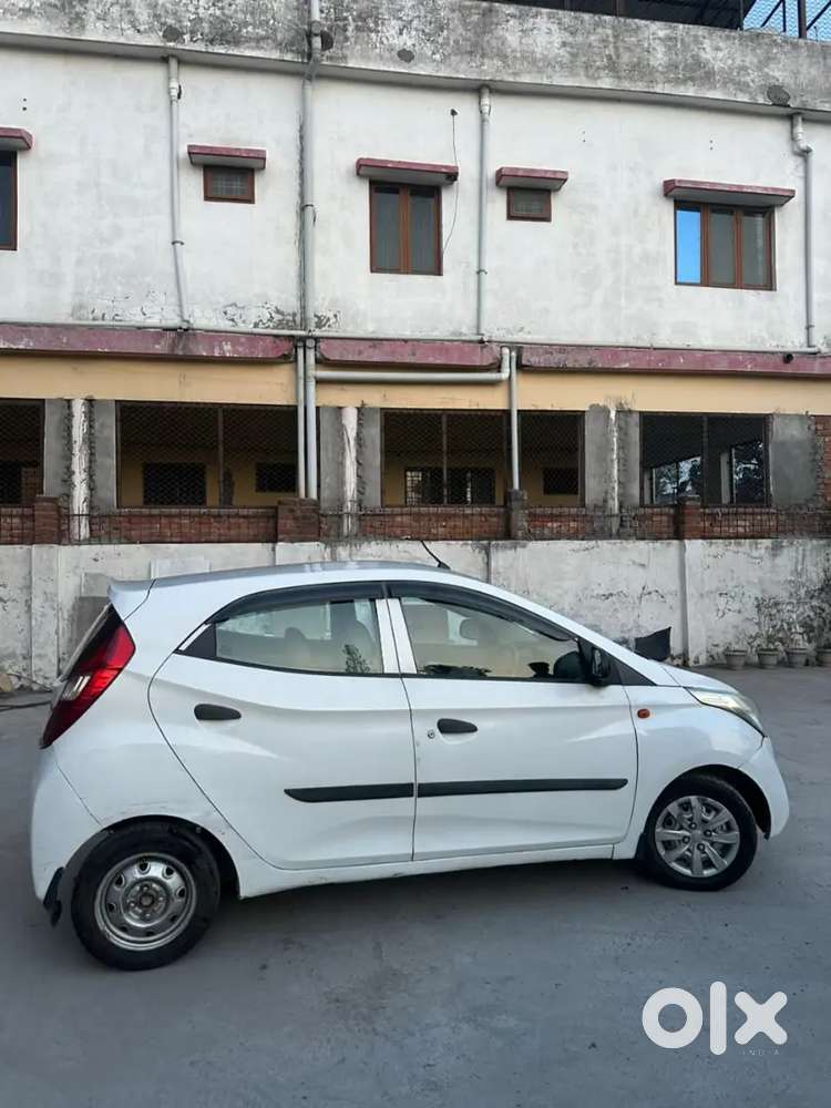 Hyundai Eon 2012 Petrol Well Maintained