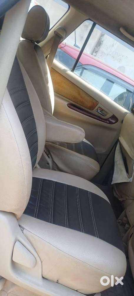 Toyota Innova 2.5 Vx 7 Str Bs-iii, 2005, Diesel