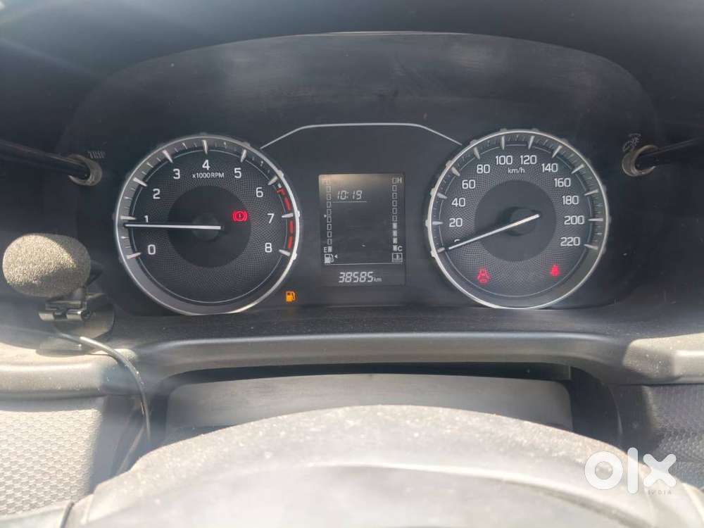 Maruti Suzuki Breeza 2024 Petrol Well Maintained.