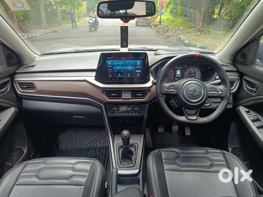 Maruti Suzuki Brezza 1.5 Zxi Plus Smart Hybrid Dual Tone, 2023, Petr..