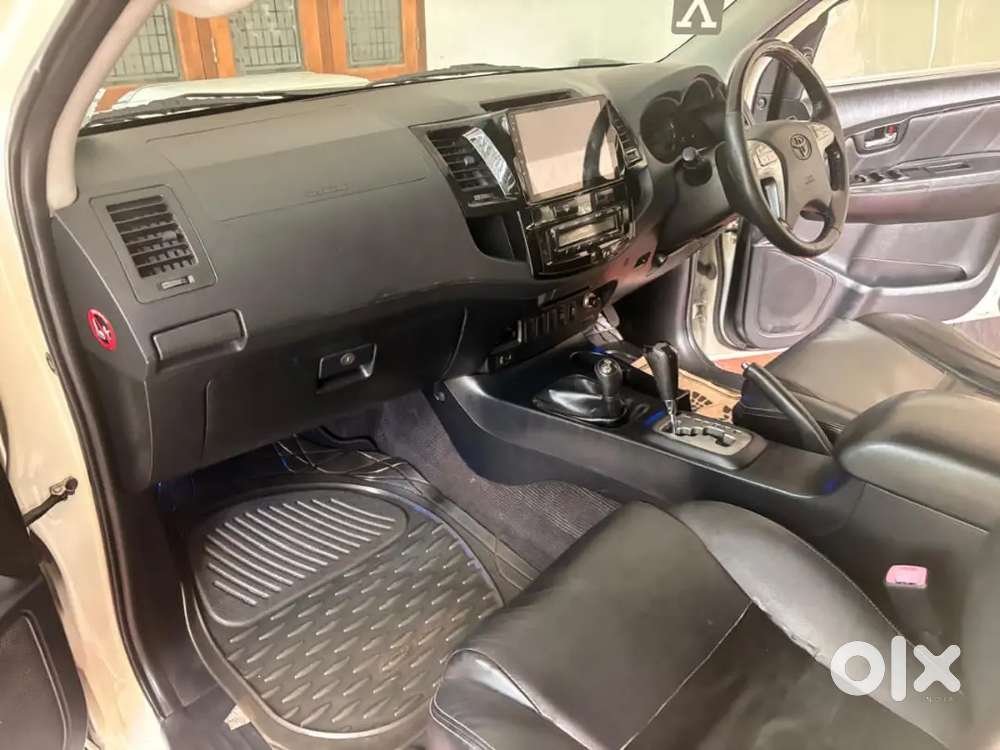 Toyota Fortuner 2015 4x4 Automatic