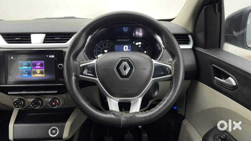 Renault Triber Rxz, 2022, Petrol