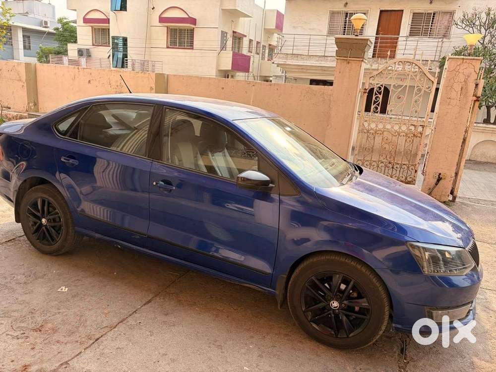 Skoda Rapid 2021 Petrol 125000 Km Driven