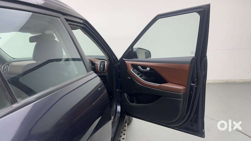 Hyundai Alcazar 2.0 Platinum (o) Petrol At 6 Str, 2022, Petrol