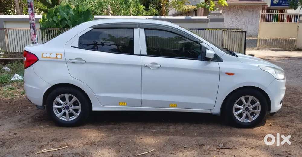 Neat&clean Vehicle Uber Ola Attached