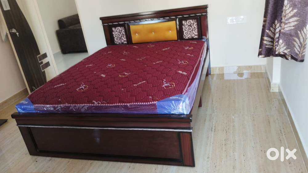 Band new 5/6.5 luxury with out storage bed best Pirce