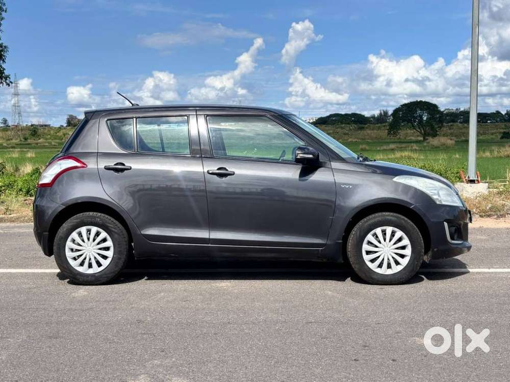 Maruti Suzuki Swift Vxi 1.2 Abs Bs-iv, 2016, Petrol