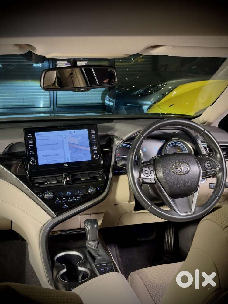 Toyota Camry Hybrid, 2023, Petrol