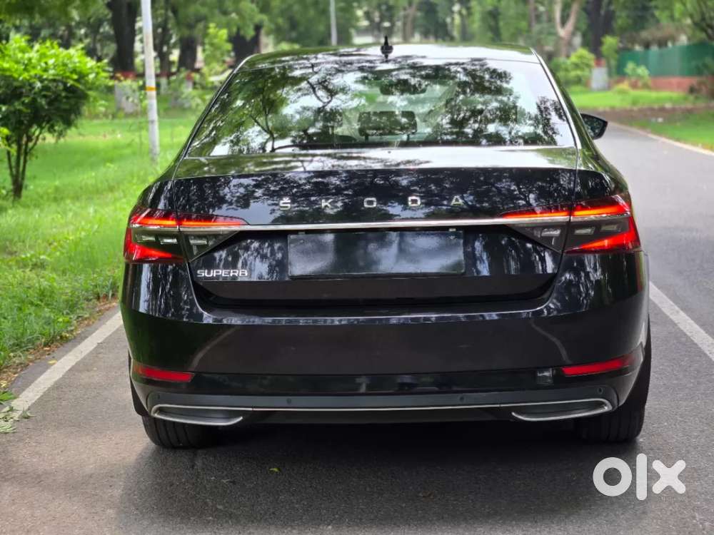 Skoda Superb 2.0 L&k Tsi At, 2023, Petrol