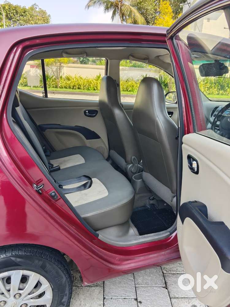 Hyundai I10 Sportz At, 2013, Petrol