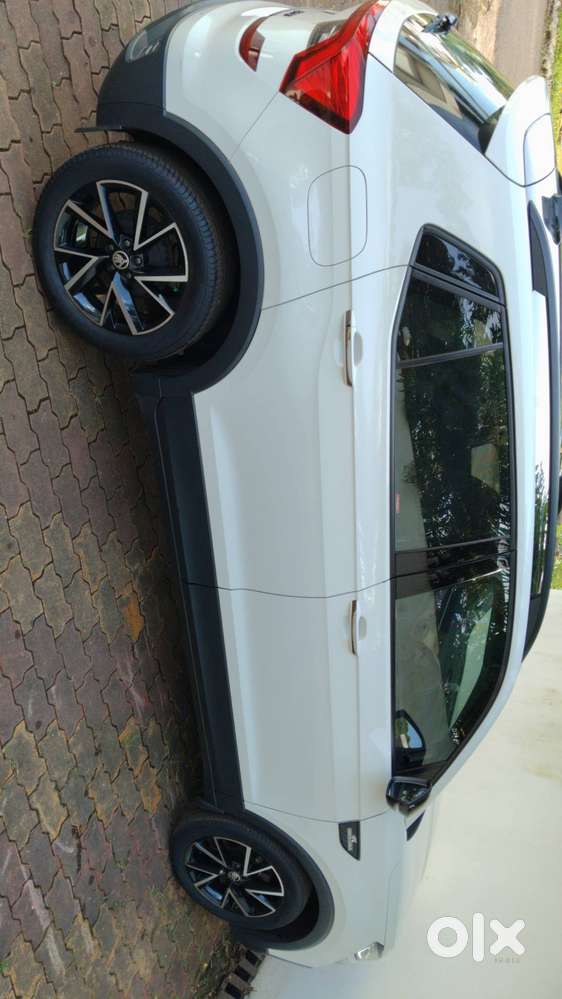 Skoda Kushaq 1.5 Tsi Dsg Monte Carlo 2024 White Colour Turbo Petrol