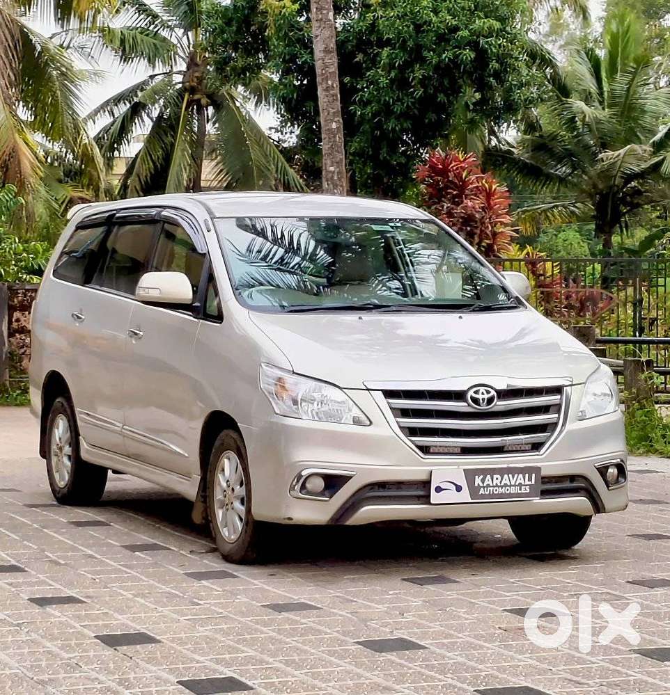 Toyota Innova [ ] 2.5 V Diesel 7 Str, 2014, Diesel