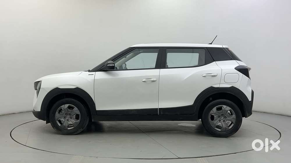 Mahindra Xuv 3xo Ax5 Pm At, 2024, Petrol