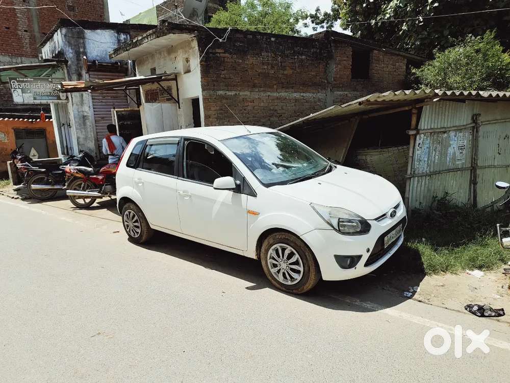 Ford Figo Petrol 2011