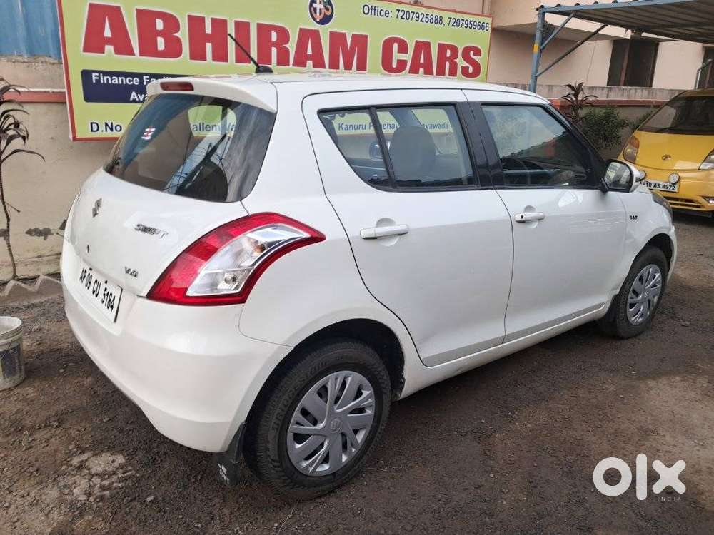 Maruti Suzuki Swift Vxi 1.2 Abs Bs-iv, 2013, Petrol