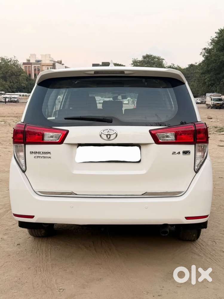 Toyota Innova Crysta 2.4 V 7 Str, 2017, Diesel