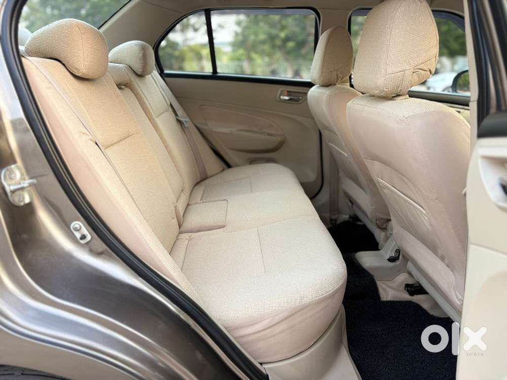 Maruti Suzuki Swift Dzire 1.2 Vxi Bsiv, 2015, Petrol