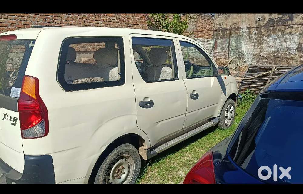 Mahindra Xylo 2011