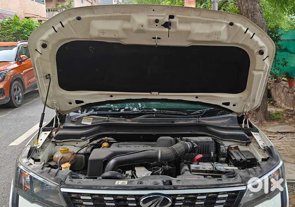 Mahindra Xuv300 W6 Amt Diesel, 2021, Diesel