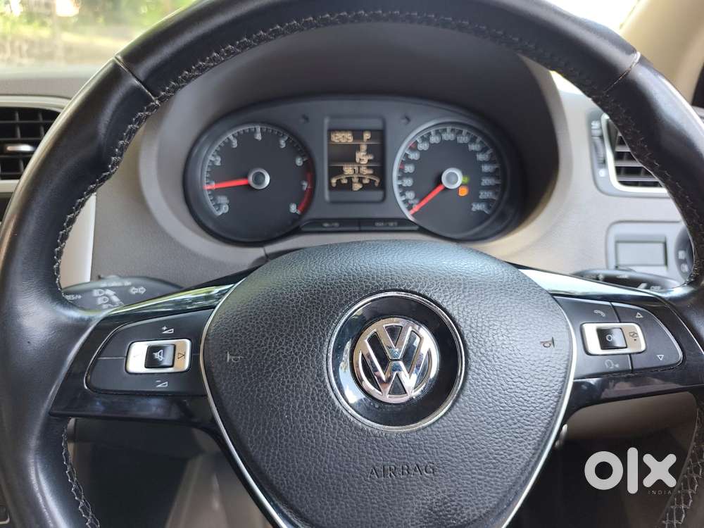 Volkswagen Vento Petrol Highline At, 2017, Petrol