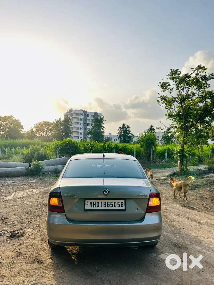 Skoda Rapid Elegance 2013 Diesel First Owner