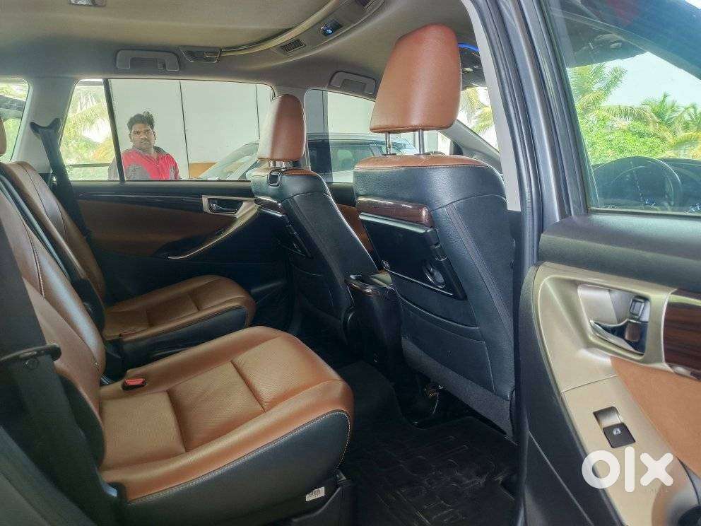 Toyota Innova Crysta 2.8z Automatic, 2019, Diesel