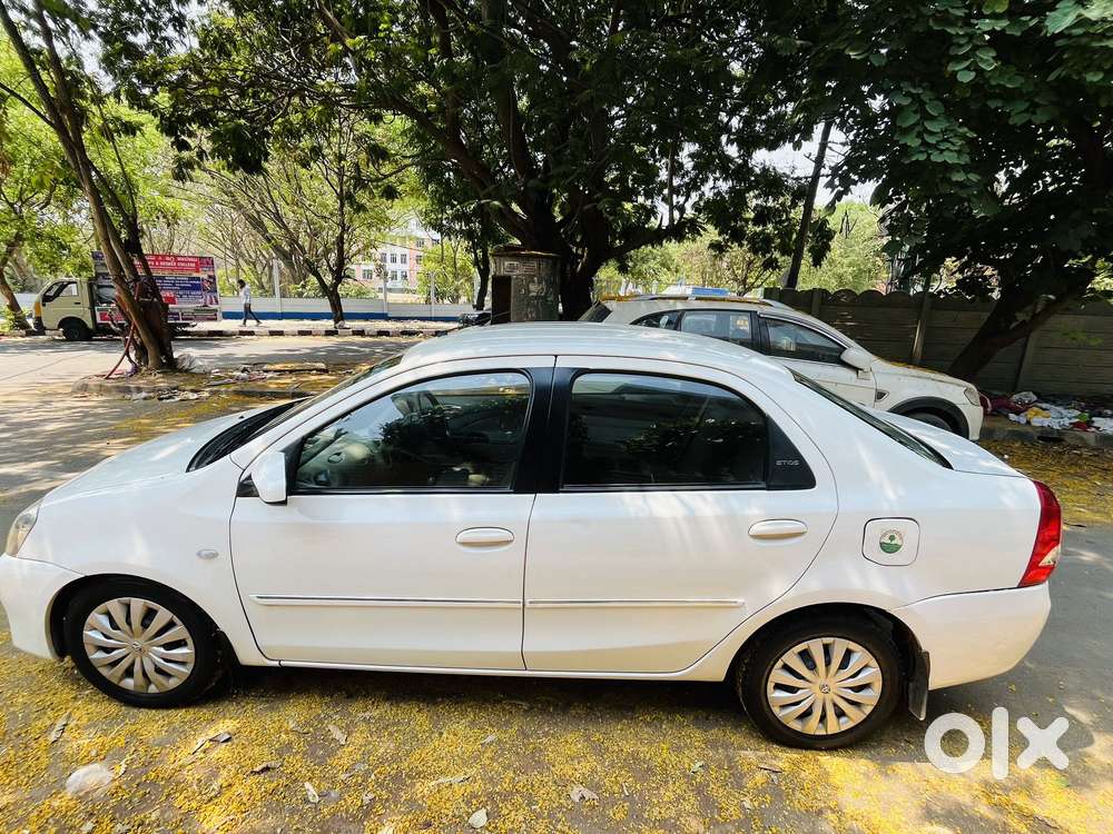 Toyota Etios, 2014, Petrol