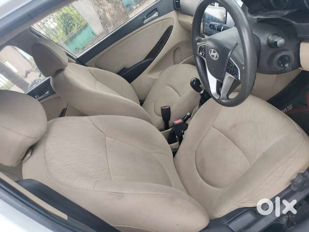 Hyundai Verna 2011 Diesel 140000 Km Driven