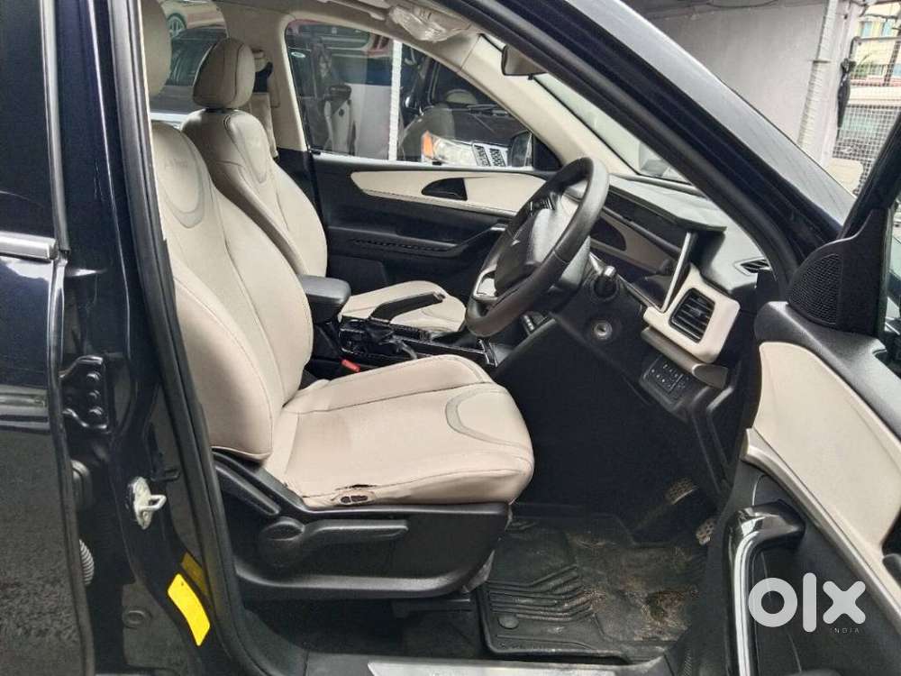 Mahindra Xuv700 2.2 Ax 5 Diesel Mt 7 Str, 2023, Diesel