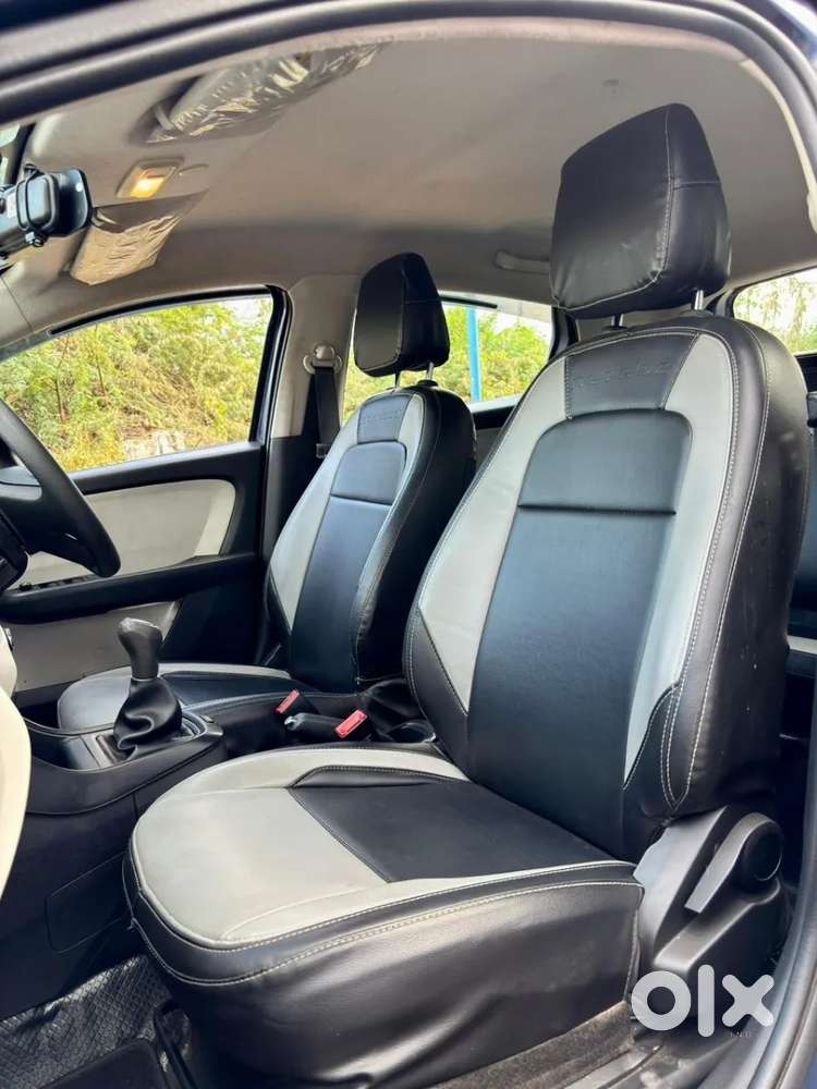 Tata Altroz Xm Plus Petrol, 2023, Petrol