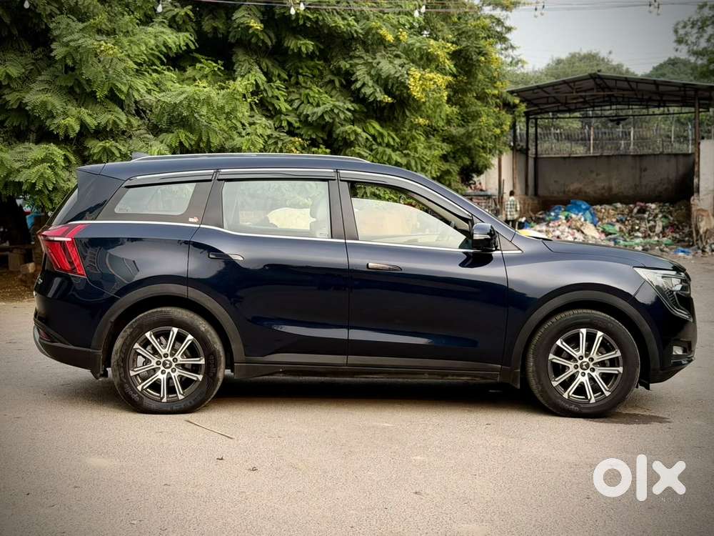 Mahindra Xuv700 2.0 Ax 7 Petrol At Str, 2022, Petrol