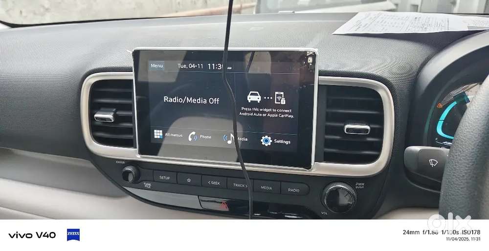 Hyundai Venue 2024(october) Diesel 5400 Km Drive