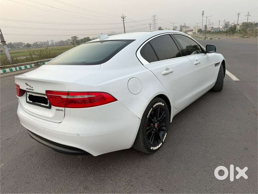Jaguar Xe 2017 Petrol Well Maintained