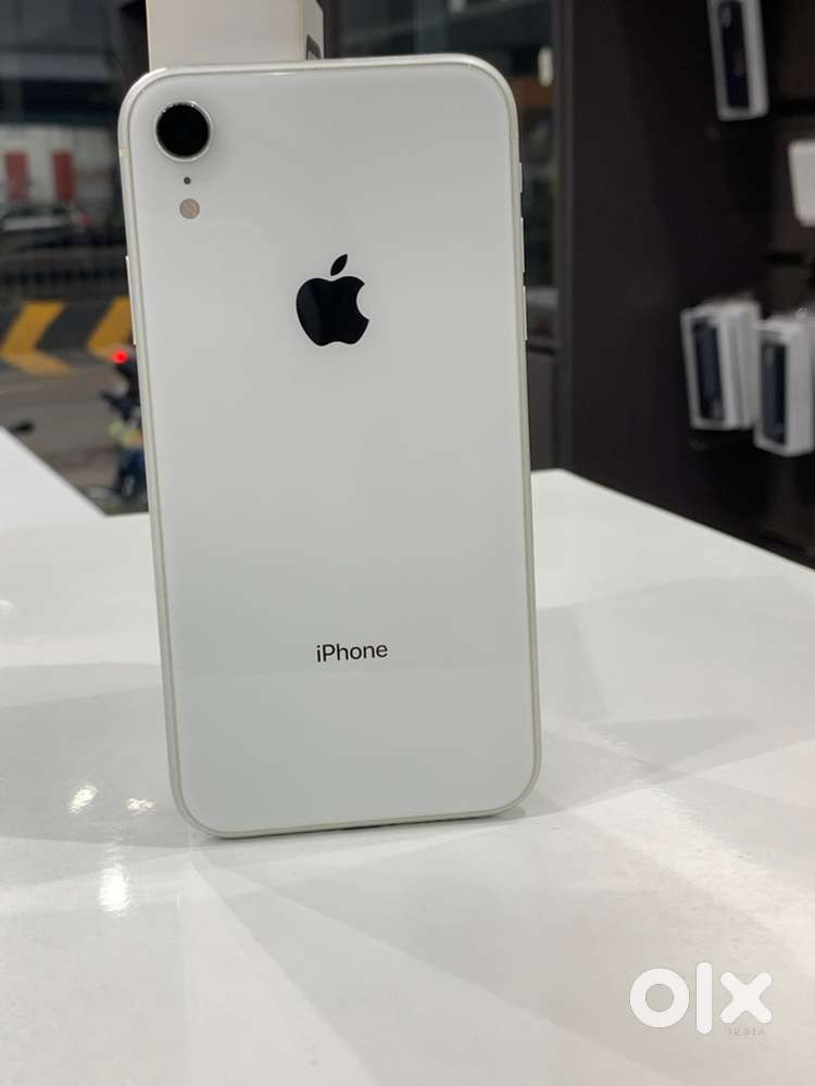 iPhone XR64GB ホワイト ドコモ iPhone XR White 64 GB docomo Apple iPhone XR ( 64 GB Storage