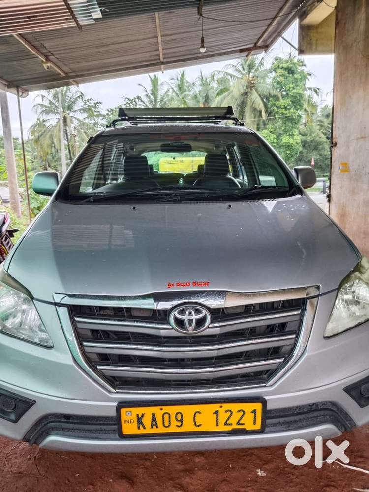 Toyota Innova 2014 Diesel Well Maintained