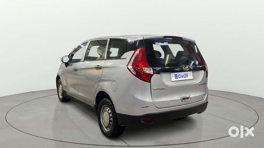 Mahindra Marazzo