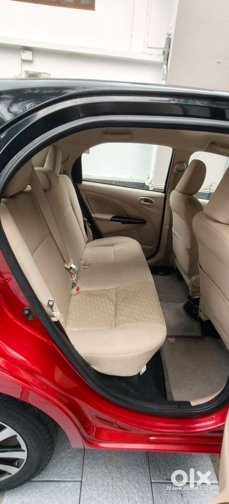 Toyota Etios Liva V Limited, 2019, Petrol