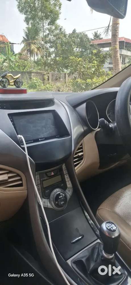 Hyundai Elantra 2013 Diesel 133000 Km Driven