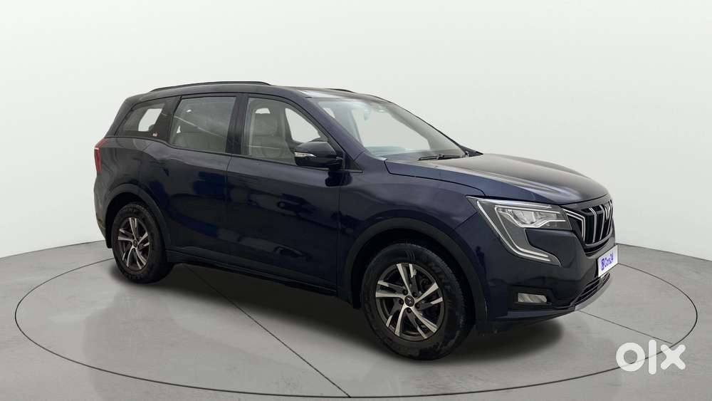 Mahindra Xuv700 2.0 Ax 5 Petrol Mt 7 Str, 2022, Petrol