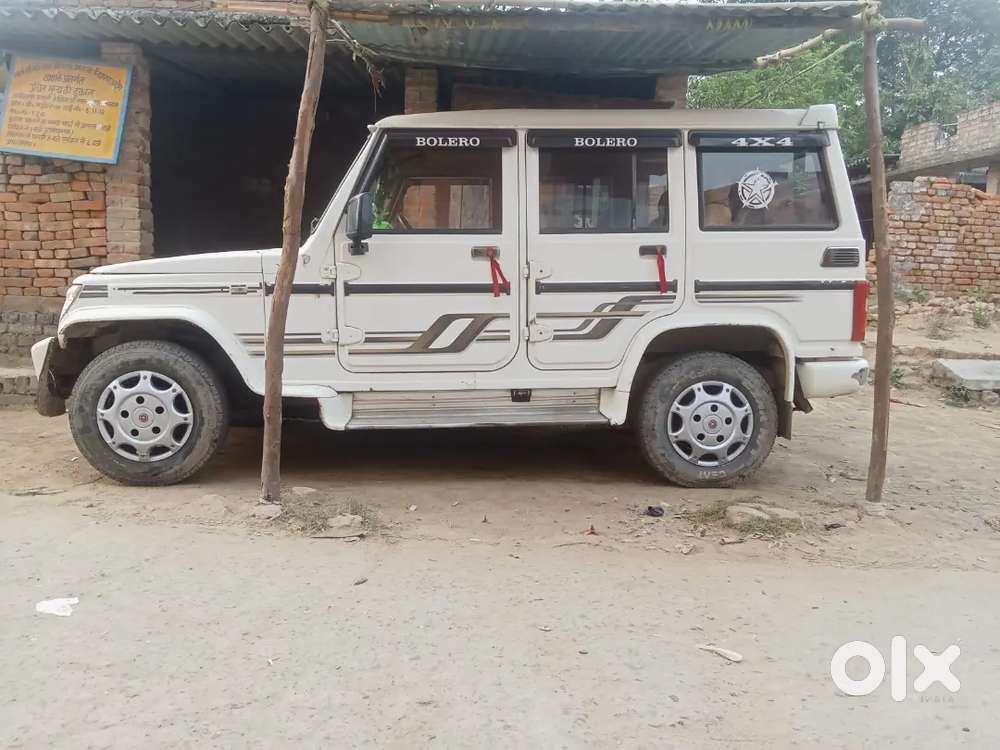 Mahindra Bolero Sle  2028  Tak Hai