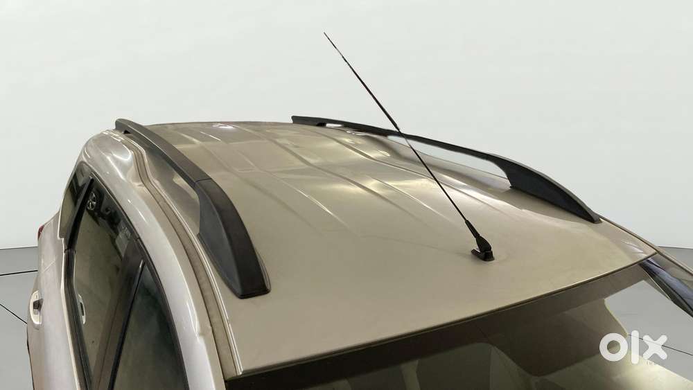 Renault Triber Rxt, 2022, Petrol