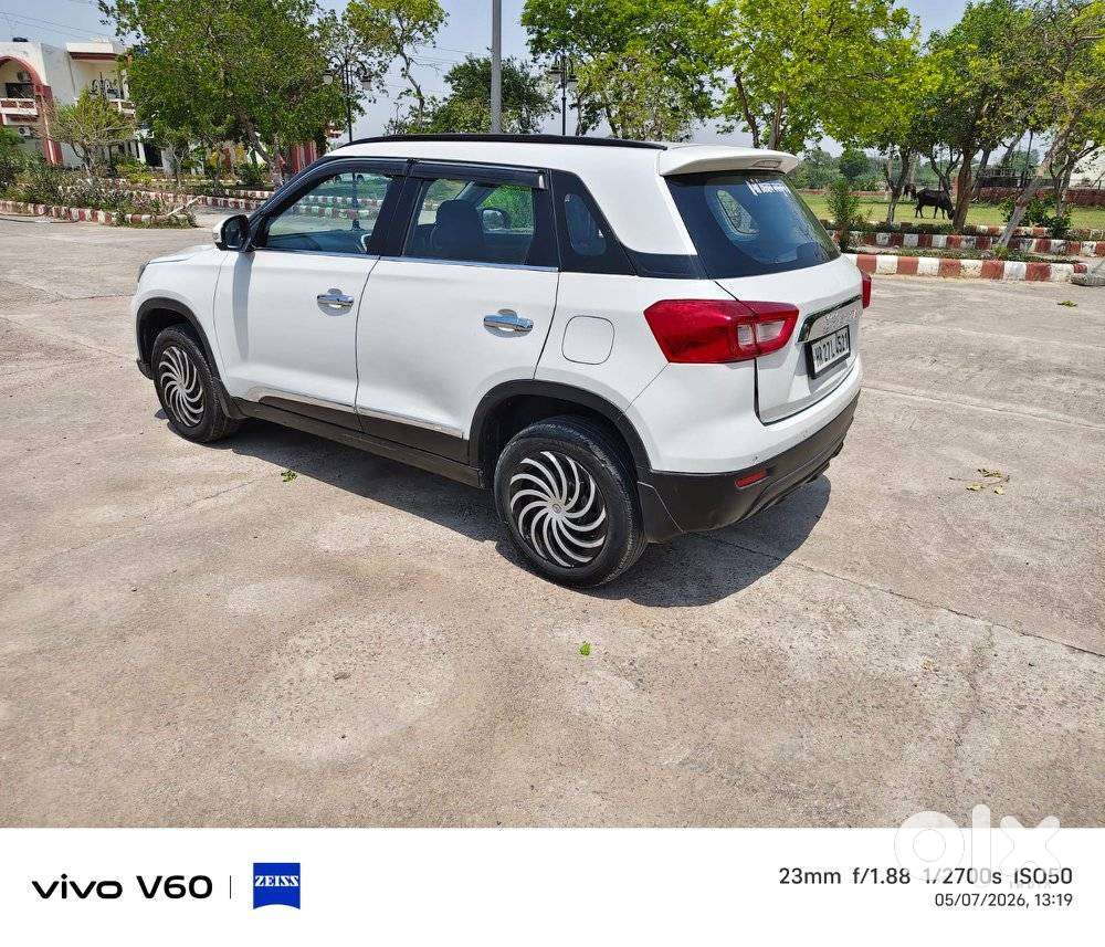 Maruti Suzuki Vitara Brezza 1.5 Vxi, 2022, Cng & Hybrids