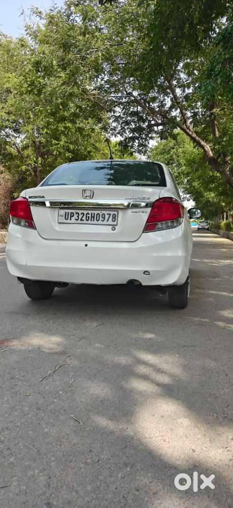 Sari Chijen Working Mein Hai