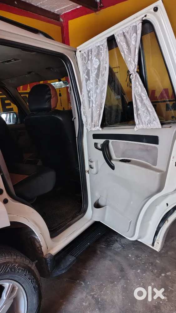 Mahindra Scorpio 2016