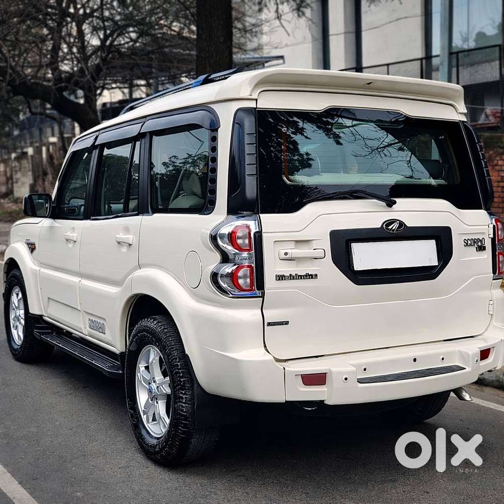 Mahindra Scorpio S10 At 2wd, 2017