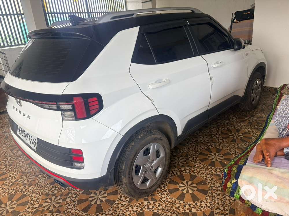 Hyundai Venue Petrol 2022
