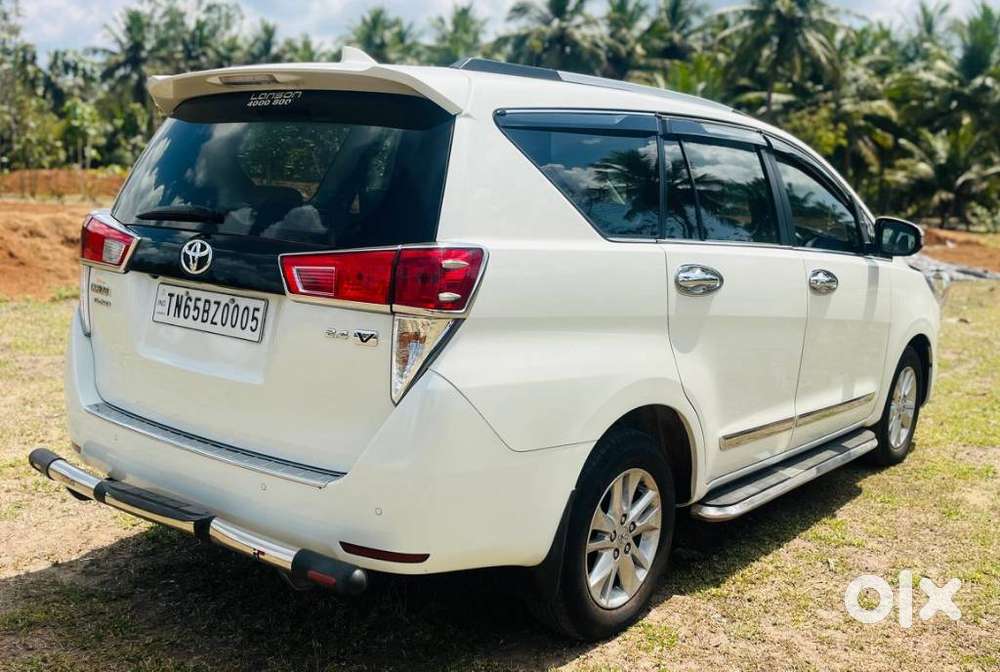 Toyota Innova Crysta 2.4 V 8 Str, 2020, Diesel