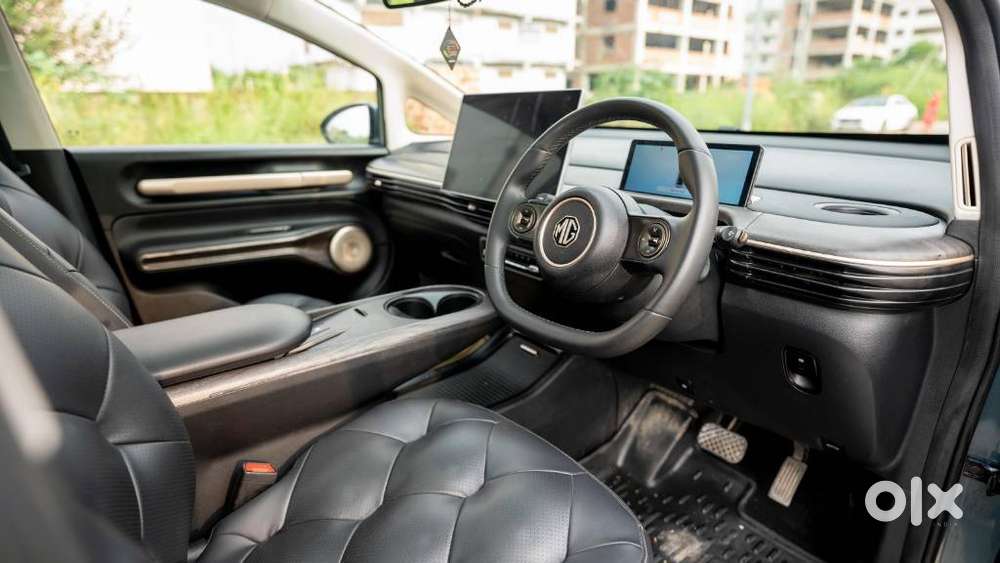 Mg Windsor Ev Essence, 2024, Electric